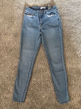 Denizen From Levis Women’s High Rise Skinny Jeans Size 6M W28 L30
